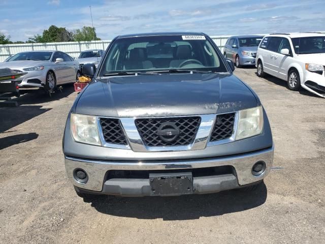 2005 Nissan Frontier Crew Cab LE