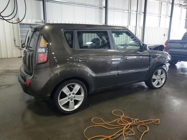 2010 KIA Soul +