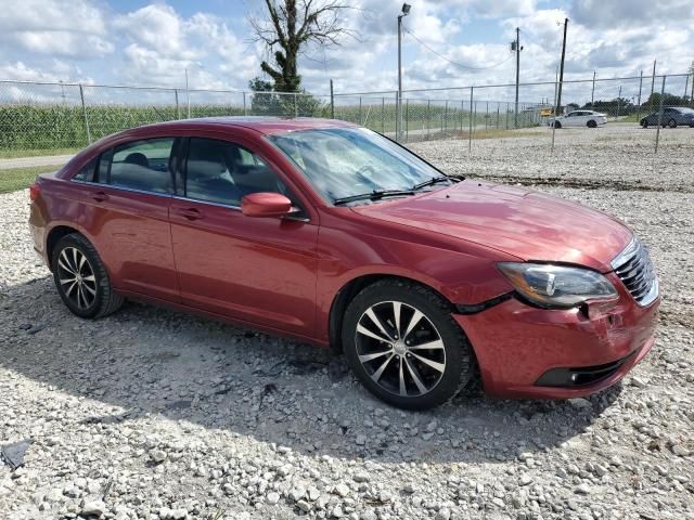 2013 Chrysler 200 Limited