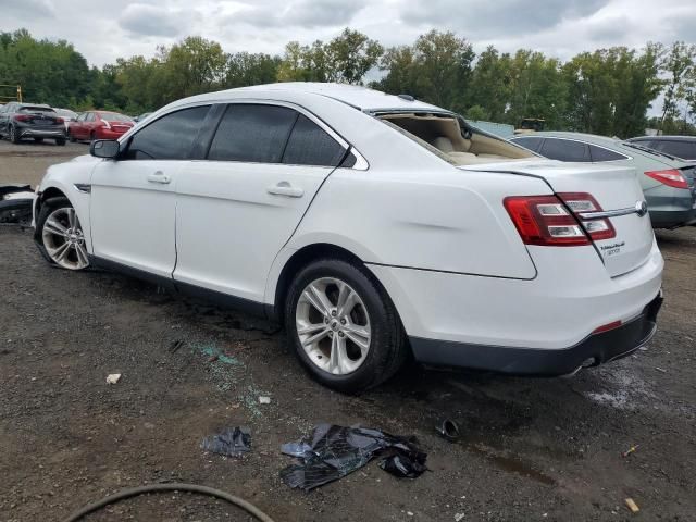 2016 Ford Taurus SE