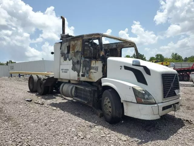 2013 Volvo VN VNL