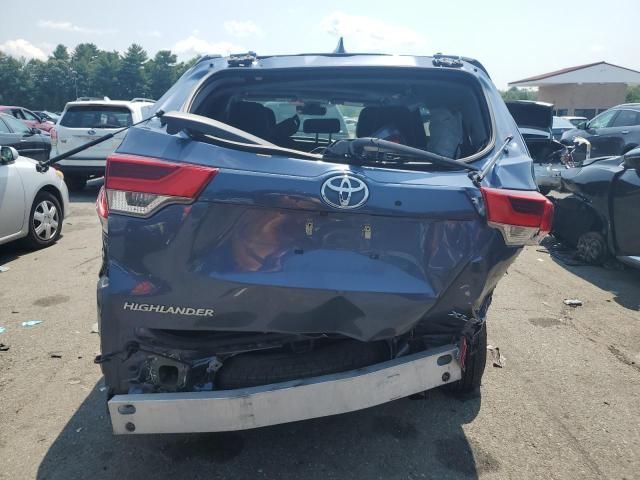 2017 Toyota Highlander SE