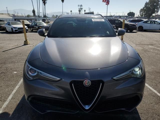 2019 Alfa Romeo Stelvio TI