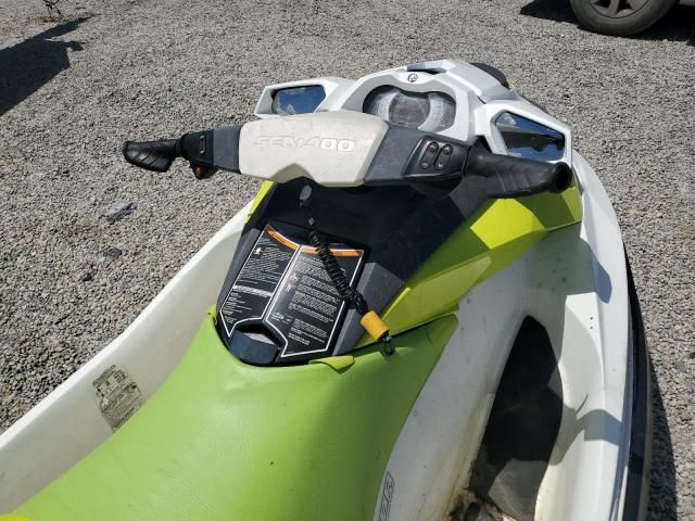 2017 Seadoo Wave Runner