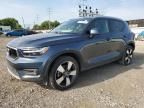 2021 Volvo XC40 T5 Momentum