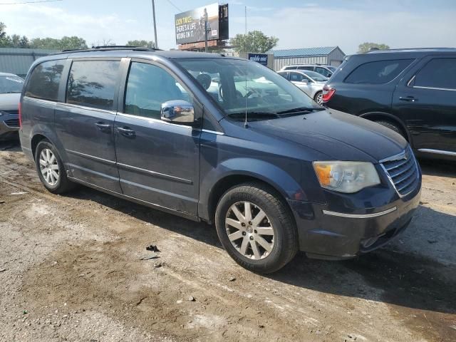 2008 Chrysler Town & Country Touring