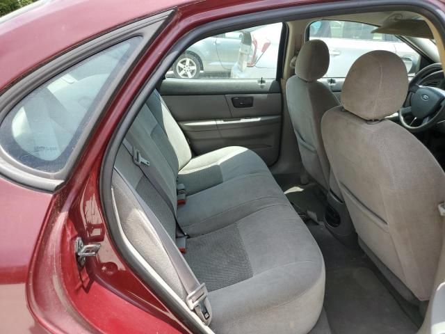 2006 Ford Taurus SE