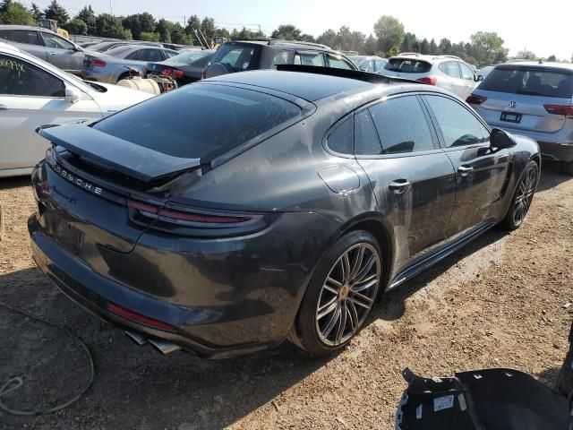 2017 Porsche Panamera 4S