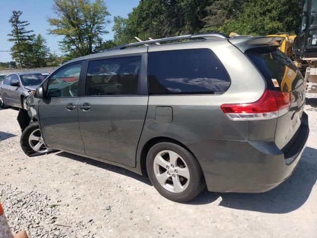 2011 Toyota Sienna LE