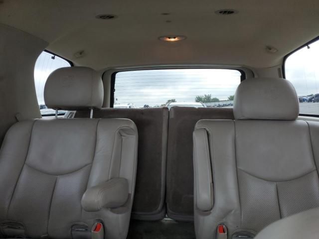 2004 Cadillac Escalade Luxury