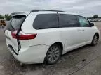 2016 Toyota Sienna XLE