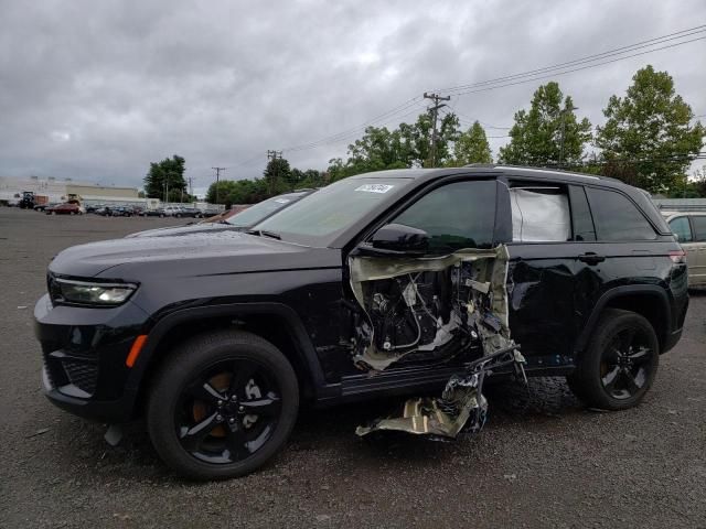 2023 Jeep Grand Cherokee Laredo