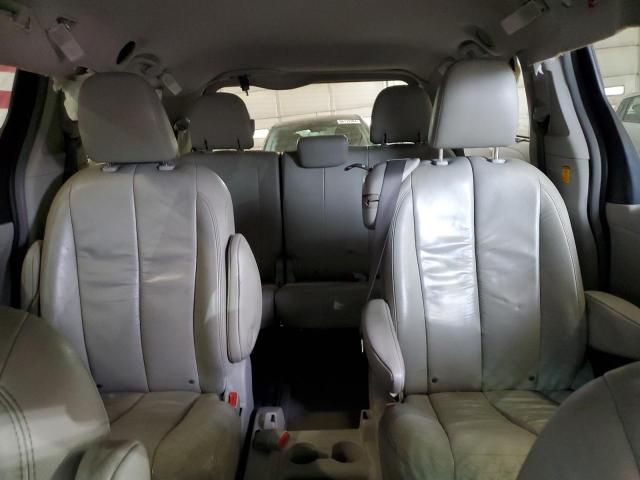 2011 Toyota Sienna XLE