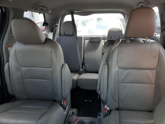 2015 Toyota Sienna XLE