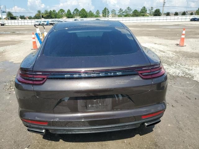 2018 Porsche Panamera 4