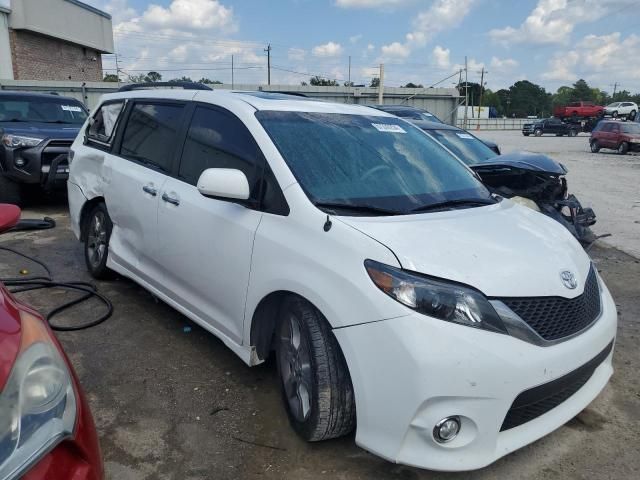 2014 Toyota Sienna Sport