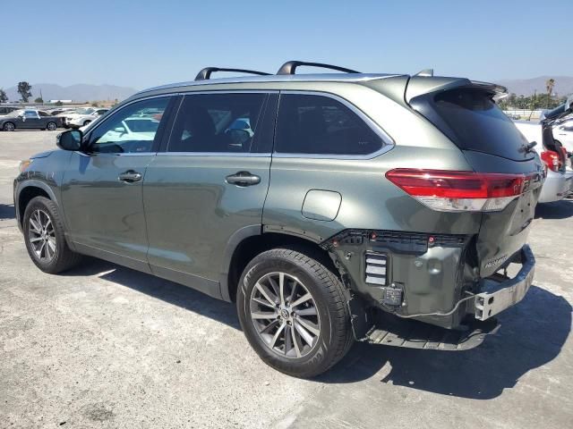 2019 Toyota Highlander SE