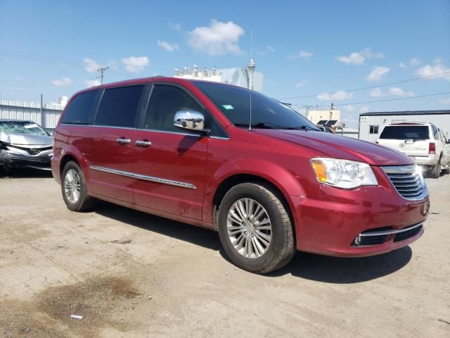 2015 Chrysler Town & Country Touring L