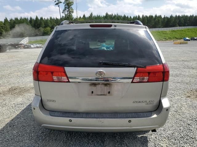 2005 Toyota Sienna XLE