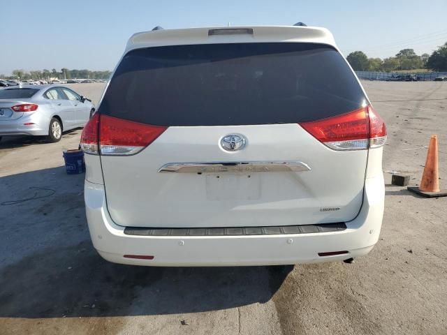 2011 Toyota Sienna XLE