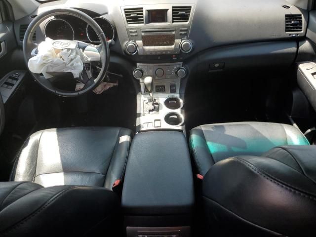 2011 Toyota Highlander Base