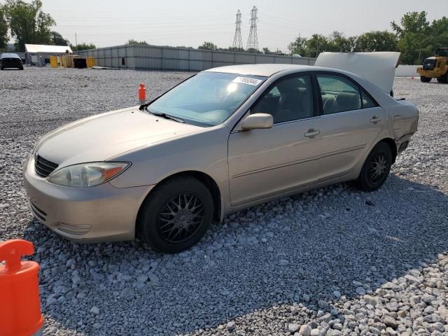 2004 Toyota Camry LE