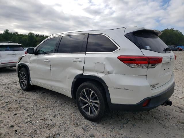 2017 Toyota Highlander SE