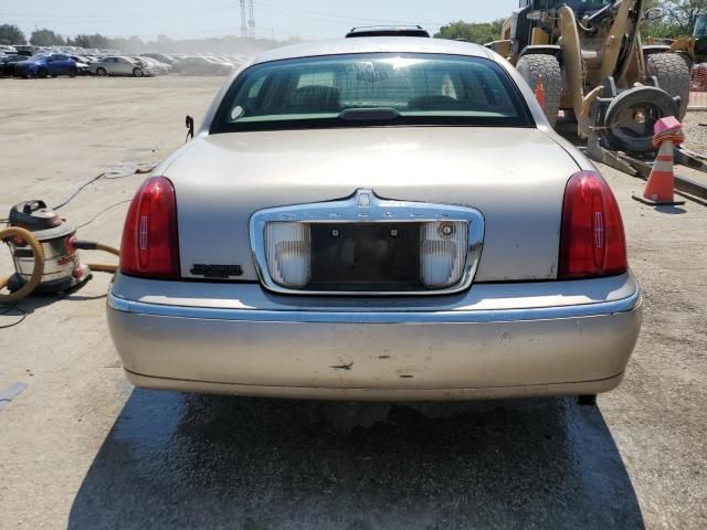 2001 Lincoln Town Car Executive