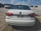 2016 Volkswagen Passat SE