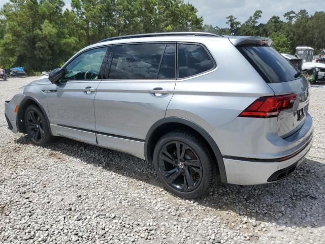 2024 Volkswagen Tiguan SE R-LINE Black