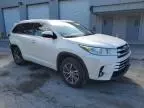 2017 Toyota Highlander SE