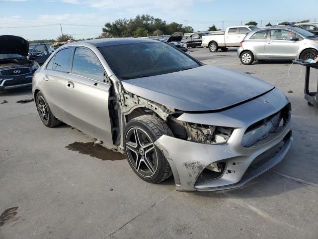 2019 Mercedes-Benz A 220