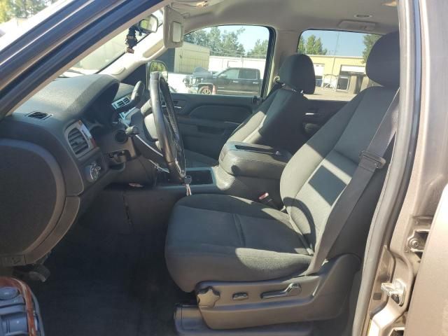 2013 Chevrolet Suburban C1500  LS