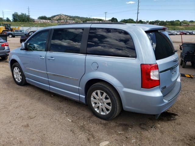 2013 Chrysler Town & Country Touring