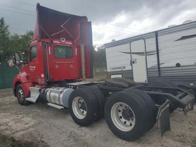 2015 Kenworth Construction T680