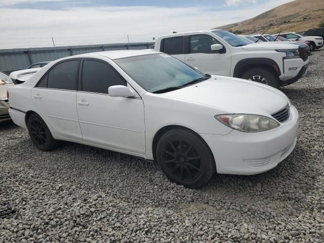 2005 Toyota Camry LE