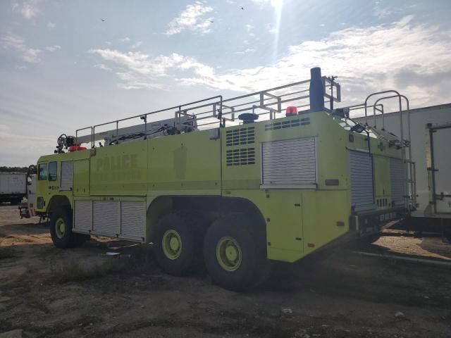 2004 Oshkosh Motor Truck Co. Low Tilt T