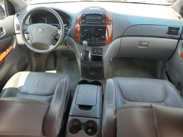 2009 Toyota Sienna XLE