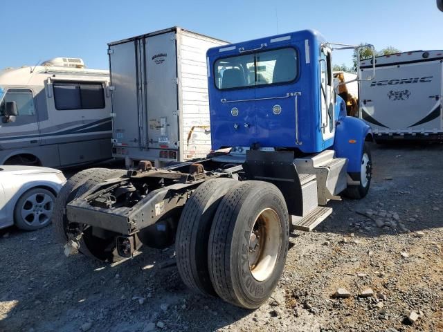 2011 Peterbilt 337