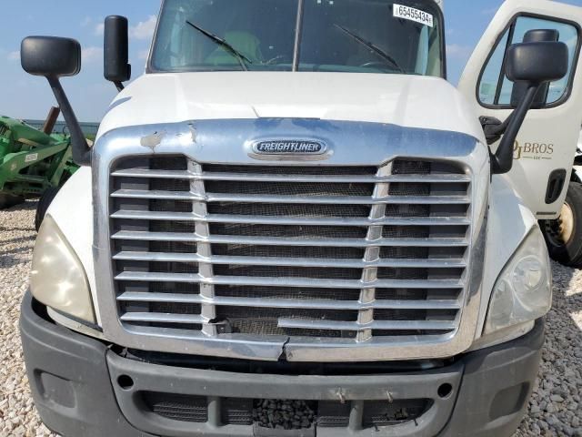 2014 Freightliner Cascadia 125