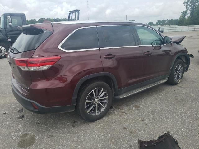 2019 Toyota Highlander SE