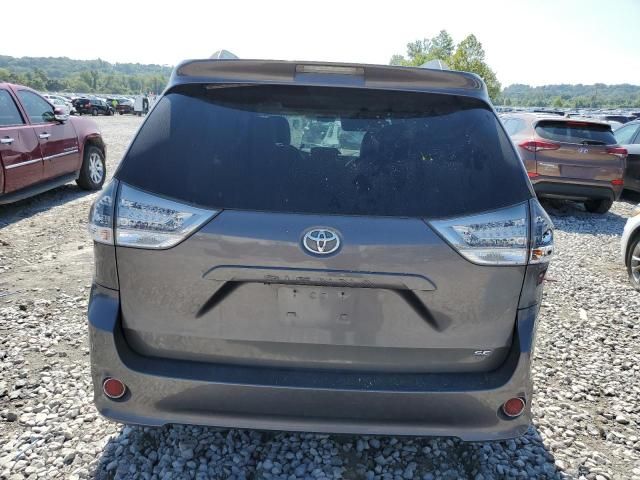 2011 Toyota Sienna Sport