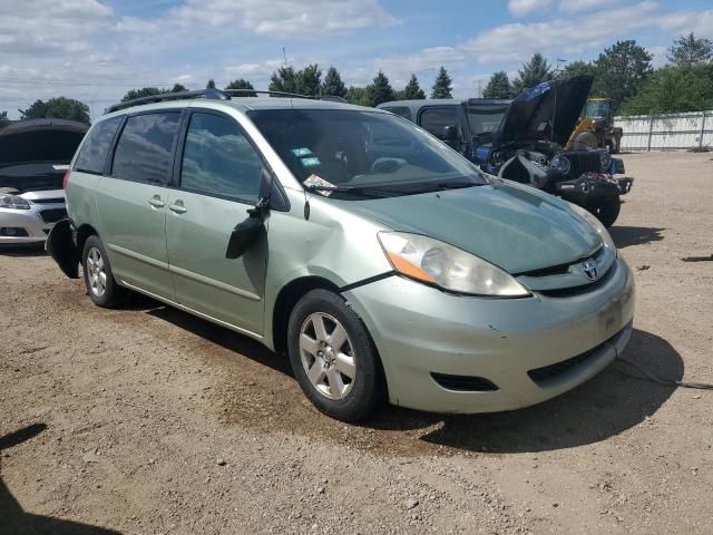 2008 Toyota Sienna CE