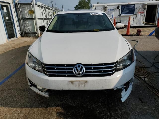 2013 Volkswagen Passat SE