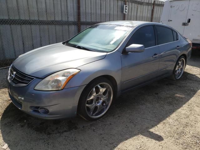 2010 Nissan Altima Base