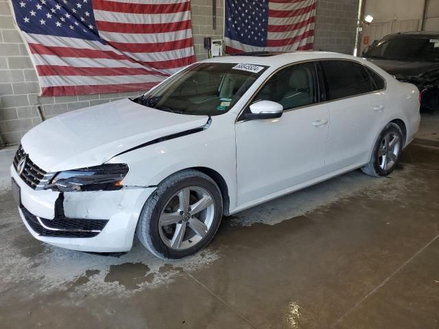 2013 Volkswagen Passat SE