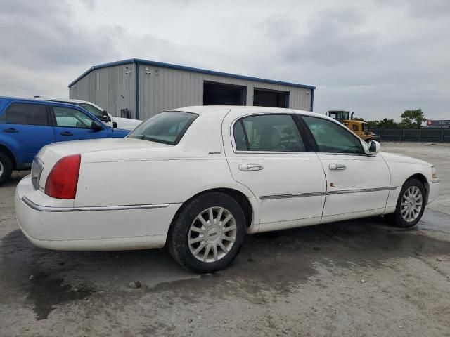 2006 Lincoln Town Car Signature