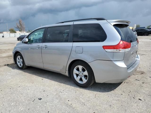 2011 Toyota Sienna LE