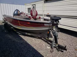 Salvage boats for sale at Avon, MN auction: 2002 G3 Suncatcher