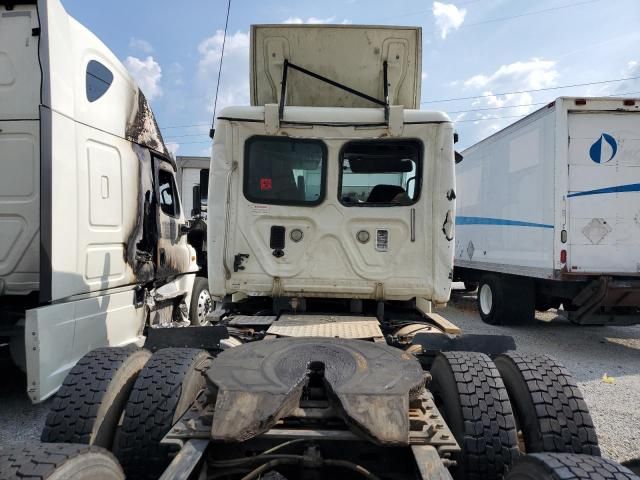 2016 Freightliner Cascadia 125